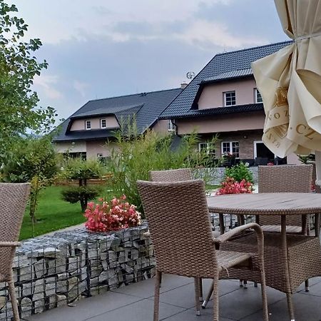 Penzion Parma Ostruzna Ngoại thất bức ảnh